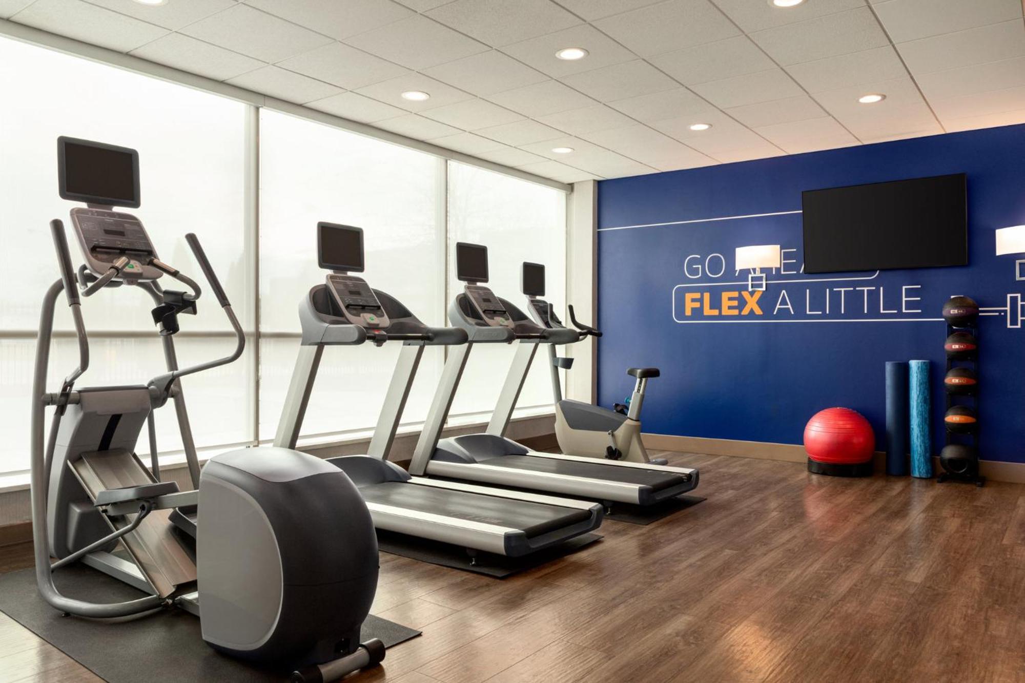 Holiday Inn Express Baltimore At The Stadiums By Ihg Dış mekan fotoğraf